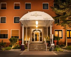 Parkhotel Lindenhof - KOSTENLOSE PARKPLÄTZE