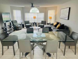 Spacious Apartment KISSIMMEE close to Disney, 3 Bed 2 Bath