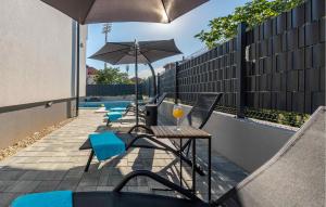 Lovely Apartment In Zadar