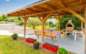 Amazing Apartment In Malinska With Wifi