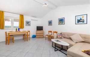 Amazing Apartment In Malinska With Wifi