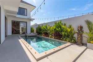 Riddhi Villa - Spacious Private Pool Retreat in Canggu