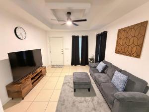 Ambient Apartments Near University Dr