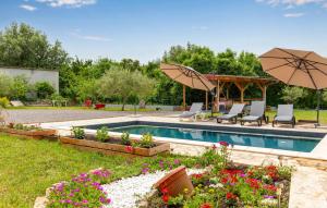 Gorgeous Apartment In Malinska With Swimming Pool