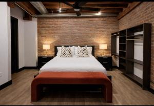 Brick & Bed Riverfront Lofts, T 308