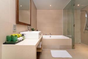 A La Carte - Coralie Luxury Seaview Apartment