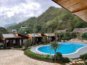 Fullhouse Mộc Châu