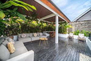 Red Sunset Villa by Betterplace