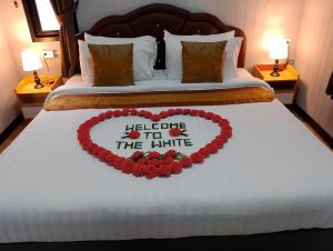 The white resort & restaurant koh yao yai