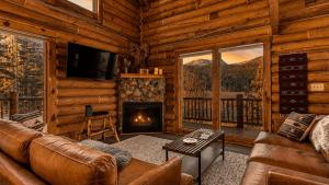 Blue River Hideaway by AvantStay