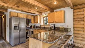 Blue River Hideaway by AvantStay