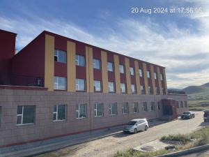 Nomad Airport B&B, Gobi Tours