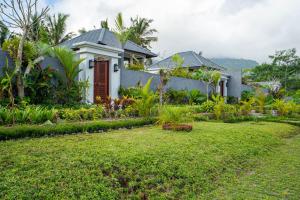Gauri Villas Sidemen