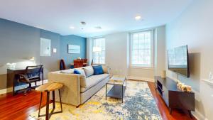 Spacious 1B in Faneuil HallQuincy Market