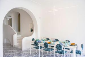 Modern Villa By The Sea In Maiori