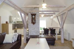 Villa Cujez With Sauna And Pool - Happy Rentals