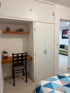 Modern apartment with pool in Zona Diamante