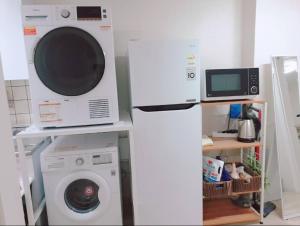 6, near Sangsu stn, 1st floor, quiet area