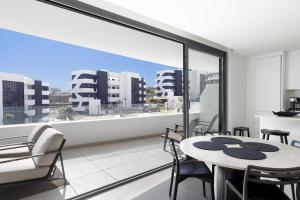 Luxury Apartment with Terrace in Higueron