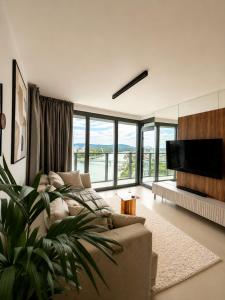 Eurovea Tower, 27th floor apartment, free parking