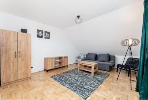 Halszki Pleasant Studio by BookingHost