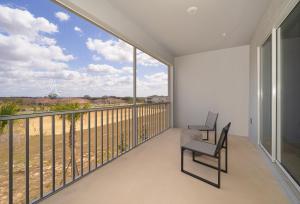 1103EZ CHAMPIONS GATE CONDO GAME ROOM