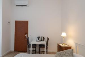 Apartment and Rooms Stay