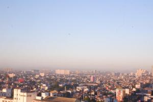 Cozy Stay at Pasig Blvd with Great City View