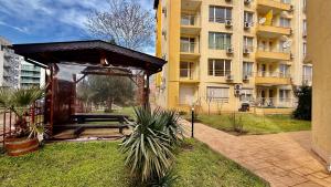 One- bed Gold Deluxe Flat
