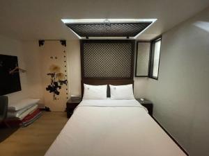 Hue Motel