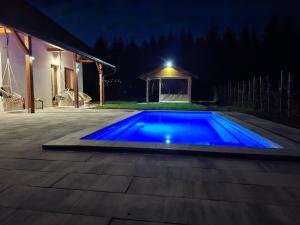 Country Gold Holiday Home