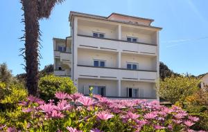 Awesome Apartment In Rab Supdraga With Wifi