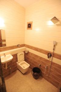 Dev Shelters Goregaon West Surya Bangalow