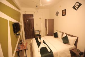Dev Shelters Goregaon West Surya Bangalow