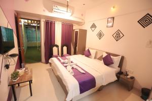 Dev Shelters Goregaon West Surya Bangalow
