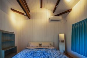 Sotoura Sunrise Cottage 30m from Beach