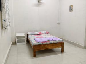 LHT Crestwood Guest House