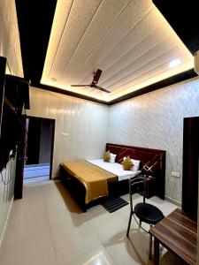 The Suncity Hotel