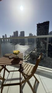 Cozy Studio in Damac Maison Privé with Pool and Gym