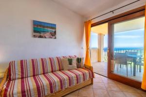 Sea View Isola Rossa Apartment 3