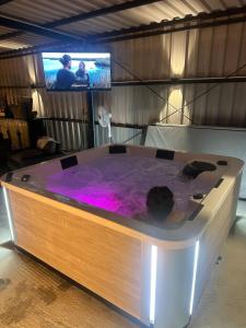 Le Clos des Lumières 10p Swimming pool & Jacuzzi