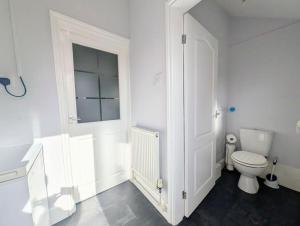 Spacious 5BR | Ideal for Contractors & Long Stays