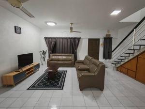 Near Spice Arena 4R3B Double Storey Terrace Bayan Lepas