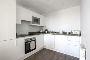 Convenient 2 Bed Apartment in Central Birmingham
