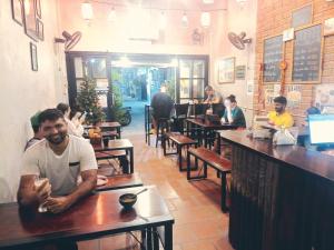 Tzones Hostel - Quiet Place
