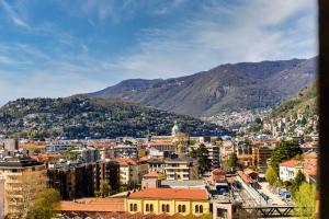 10 Floor Apartments by Quokka 360 - Como City View & Parking