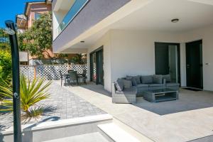 Villa Delfin with Pool
