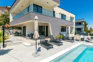 Villa Delfin with Pool