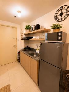 Lovely 1BR Condo @ SM Southmall w/ Netflix & High Speed WIFI