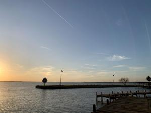 Glamping Getaway on Lake Livingston in Onalaska, TX